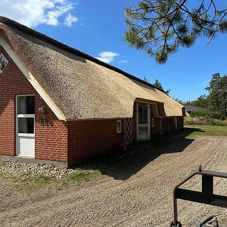 4 Star In * Blåvand